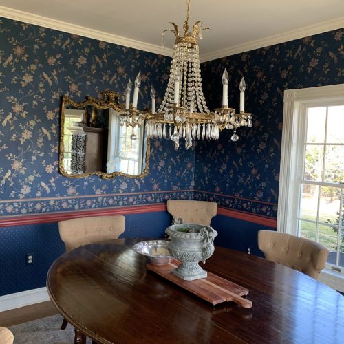 clean dining room